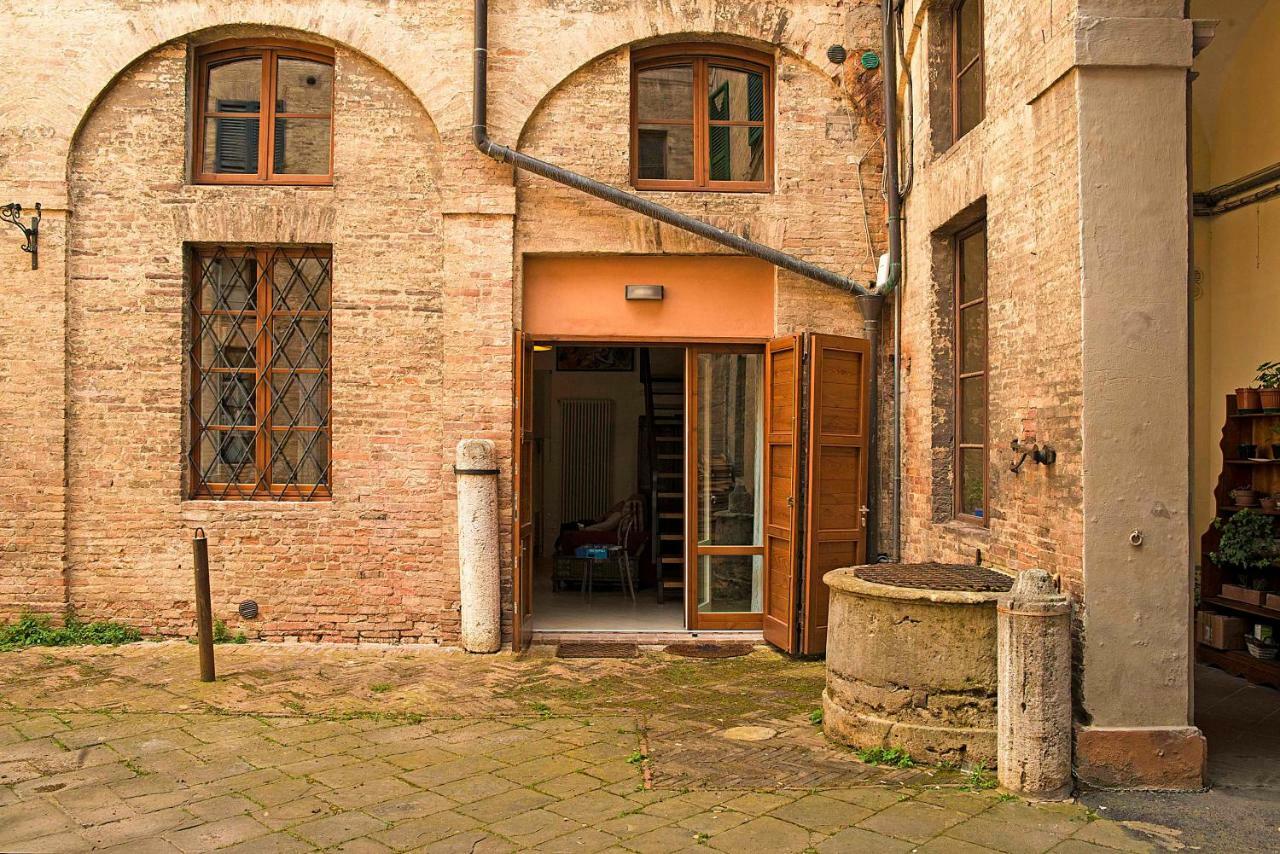 Stilnuovo Charming Apartment In Siena'S Historic Center, Very Close To Piazza Del Campo Bagian luar foto